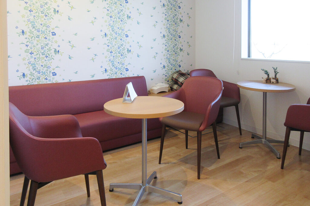 ふかざわ消化器内科クリニック-待合2